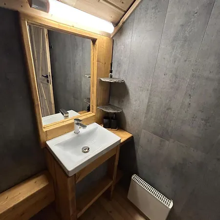 House Nordkapp Fishing Adventure * Sarnes