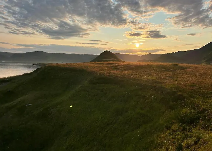 House Nordkapp Fishing Adventure * Sarnes